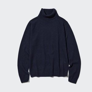 New with tags Uniqlo Navy Cashmere Turtleneck Sweater